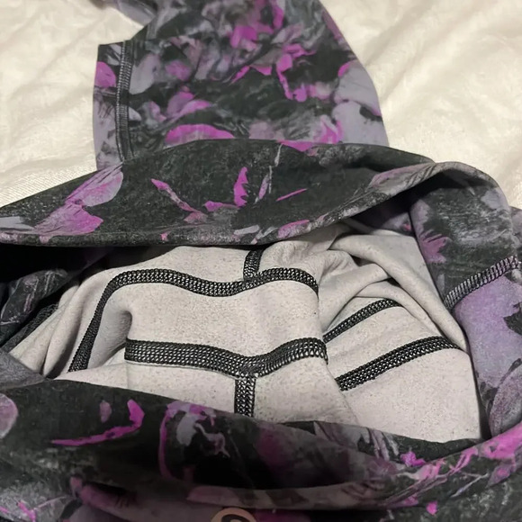 Lululemon Purple Floral Align 25in Leggings 4 - Picture 10 of 10